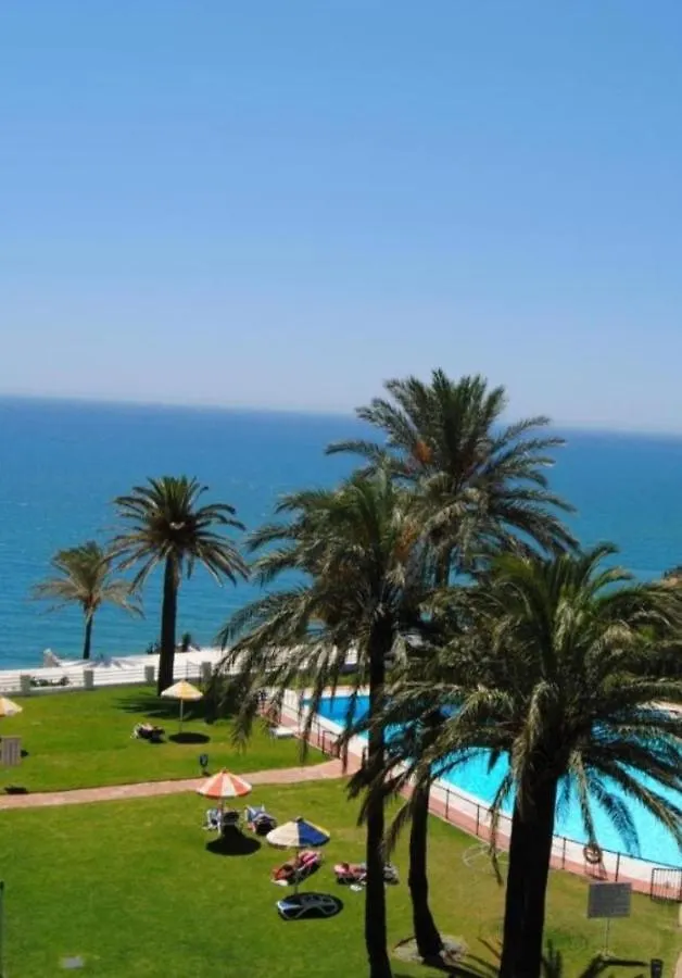 La Roca-Mediterraneo Views, 8Th Floor-New Kitchen- Pool- Parking-Air Conditioning, Ceiling Fans & Free Wifi Torremolinos Spain